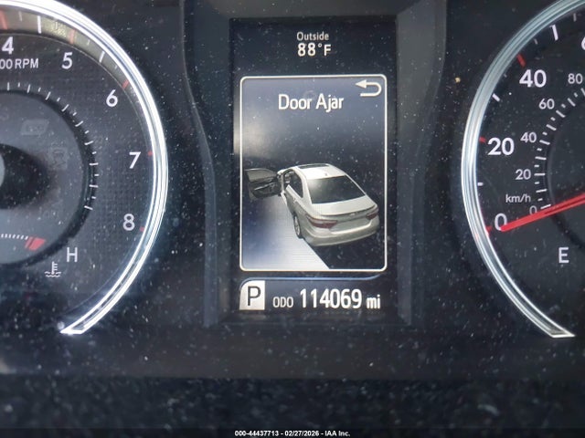 4T1BF1FK1GU252974 Toyota CAMRY SE