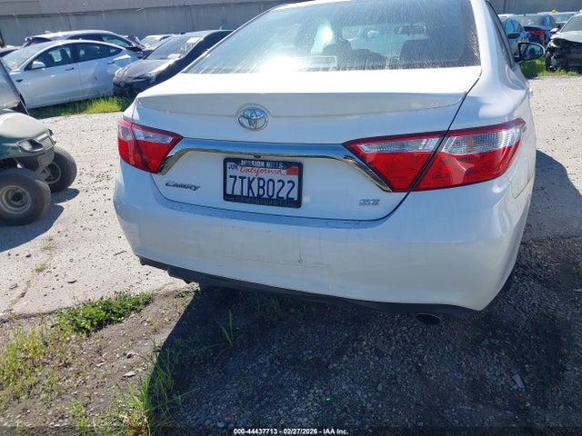 4T1BF1FK1GU252974 Toyota CAMRY SE