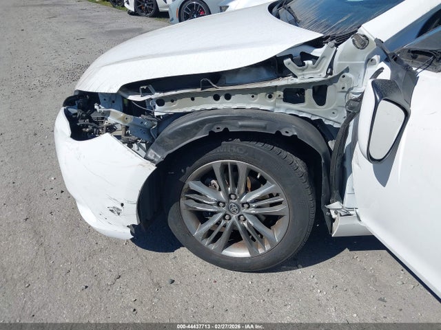 4T1BF1FK1GU252974 Toyota CAMRY SE