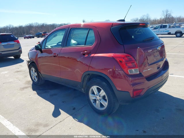 2022 CHEVROLET TRAX KL7CJNSM3NB513940 Photo 2