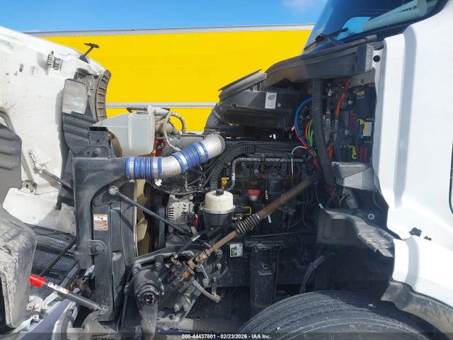 Продажа на аукционе авто 2020 Peterbilt 579, vin: 1XPBDP9XXLD675582, номер лота: 44437801