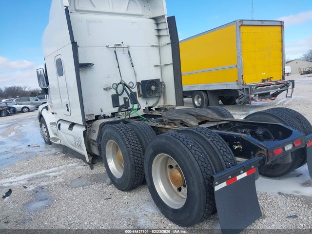 Продажа на аукционе авто 2020 Peterbilt 579, vin: 1XPBDP9XXLD675582, номер лота: 44437801