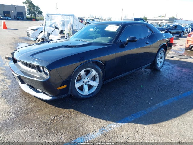 2C3CDYAG0EH204008 Dodge Challenger Sxt