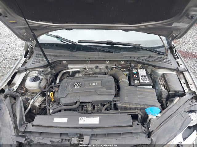 3VWC17AU1FM502636 Volkswagen Golf Sportwagen Tsi S 4-door