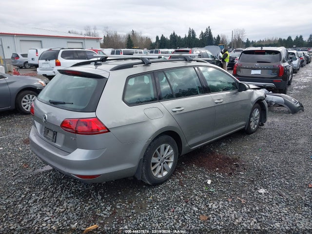 3VWC17AU1FM502636 Volkswagen Golf Sportwagen Tsi S 4-door