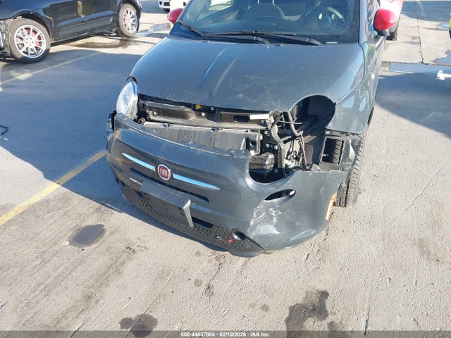 Fiat 500E BATTERY ELECTRIC 2017 3C3CFFGE5HT550555 Image 6