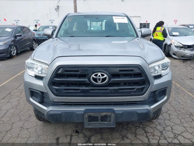 5TFSX5EN0GX044085 Toyota Tacoma Sr