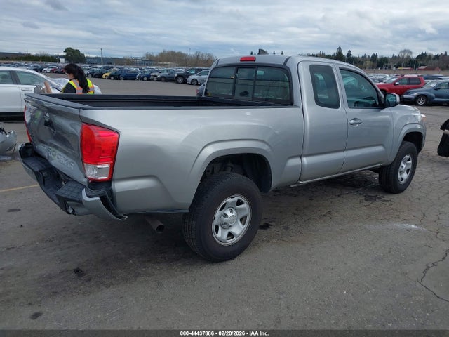 5TFSX5EN0GX044085 Toyota Tacoma Sr