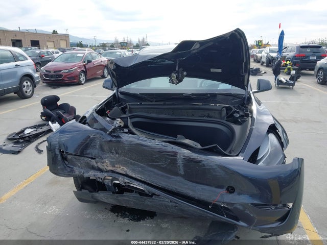 2024 TESLA MODEL Y 7SAYGDEFXRF087751 Photo 5