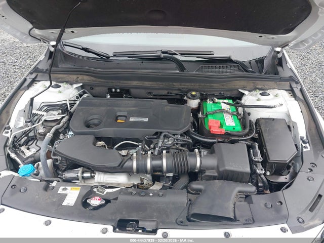 1HGCV2F98JA003872 Honda Accord Touring 2.0t