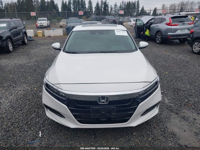 1HGCV2F98JA003872 Honda Accord Touring 2.0t