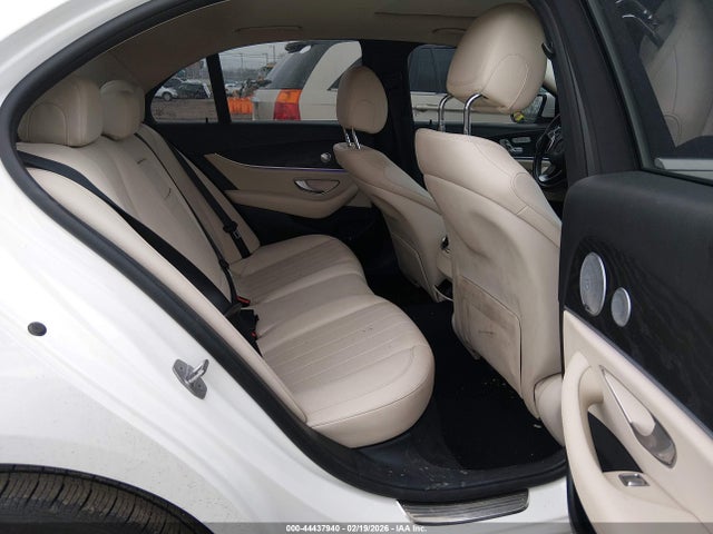 2017 MERCEDES-BENZ E 300 WDDZF4KB1HA257594 Photo 7