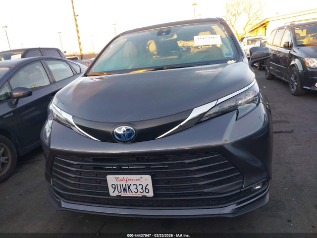 5TDJSKFC0SS200937 Toyota SIENNA XLE