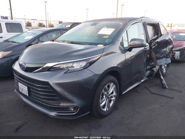 5TDJSKFC0SS200937 Toyota SIENNA XLE