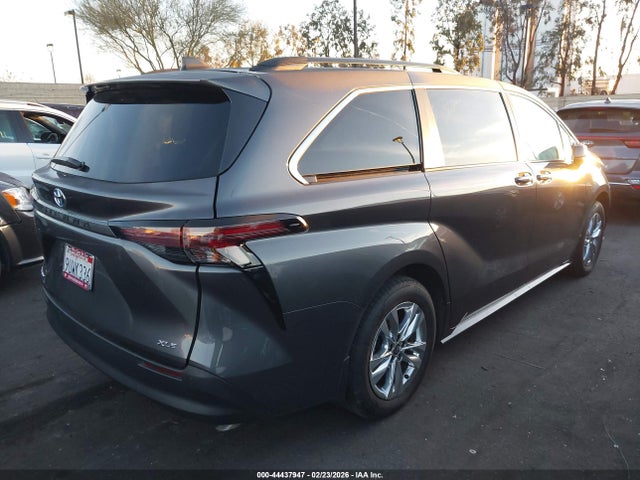 5TDJSKFC0SS200937 Toyota SIENNA XLE