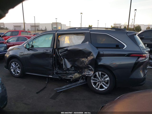 5TDJSKFC0SS200937 Toyota SIENNA XLE