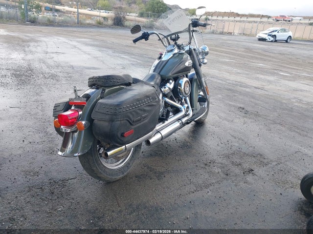 2021 HARLEY-DAVIDSON FLHC 1HD1YAJ29MB020243 Photo 3