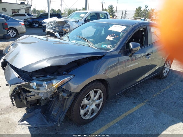 JM1BM1K70F1269535 Mazda Mazda3 I Sport