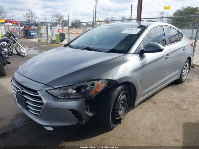 Hyundai ELANTRA SE 2017 5NPD74LF4HH183020 Image 2