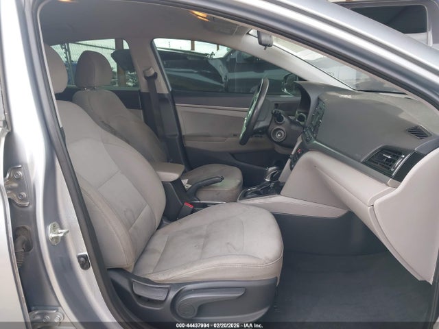 Hyundai ELANTRA SE 2017 5NPD74LF4HH183020 Image 5