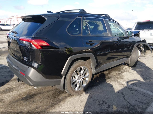 2T3A1RFV5NC273092 Toyota Rav4 Xle Premium