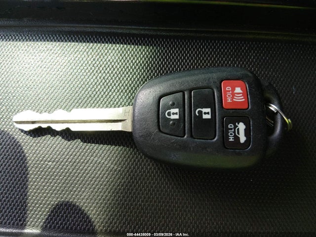 Toyota COROLLA LE 2016 5YFBURHE9GP542523 Image 11
