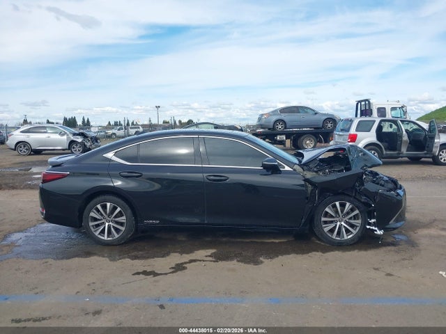 Продажа на аукционе авто 2020 Lexus Es 300h, vin: 58AC21B16LU006552, номер лота: 44438015
