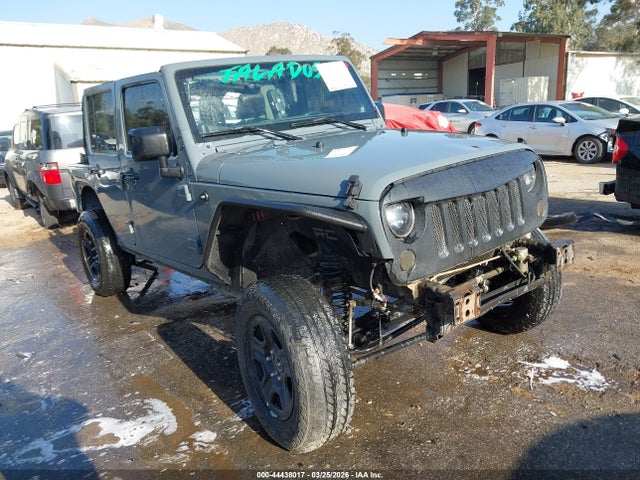44438017 :رقم المزاد ، 1C4BJWDG2EL305179 vin ، 2014 Jeep Wrangler Unlimited Sport مزاد بيع