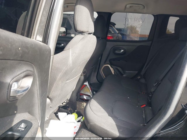 ZACCJABT9GPC56360 Jeep Renegade Latitude