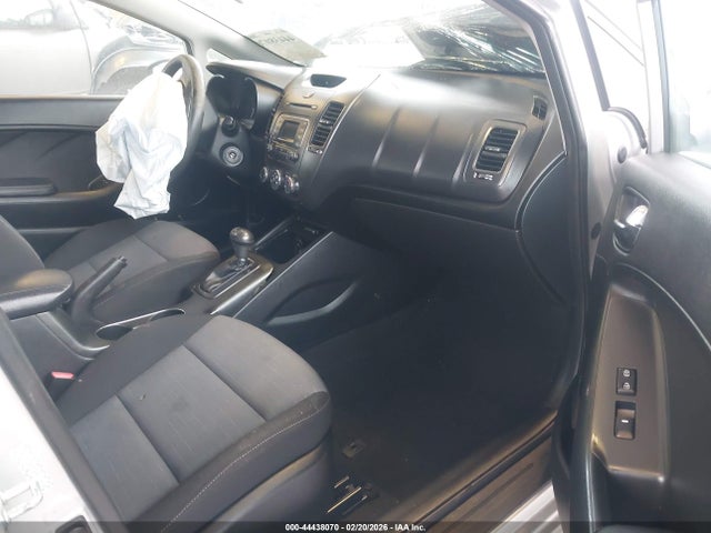 KIA FORTE LX 2016 KNAFK5A82G5617819 Image 5
