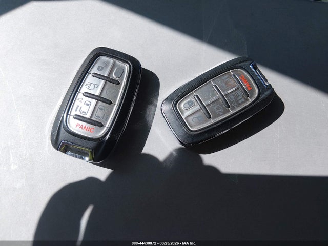 44438072 :رقم المزاد ، 2C4RC1BG2KR587986 vin ، 2019 Chrysler Pacifica Touring L مزاد بيع