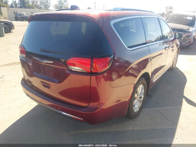 44438072 :رقم المزاد ، 2C4RC1BG2KR587986 vin ، 2019 Chrysler Pacifica Touring L مزاد بيع