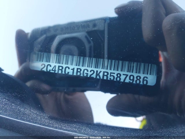 44438072 :رقم المزاد ، 2C4RC1BG2KR587986 vin ، 2019 Chrysler Pacifica Touring L مزاد بيع