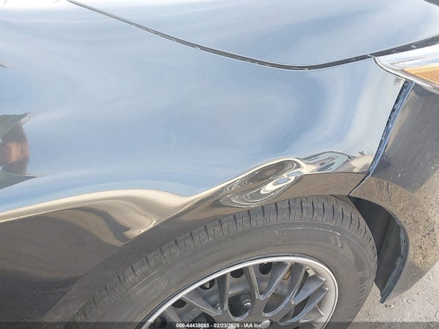 5YFEPRAE6LP104048 Toyota COROLLA LE