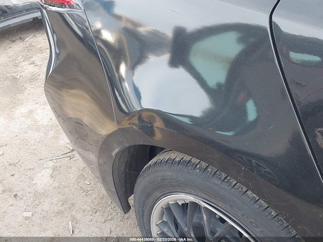 5YFEPRAE6LP104048 Toyota COROLLA LE