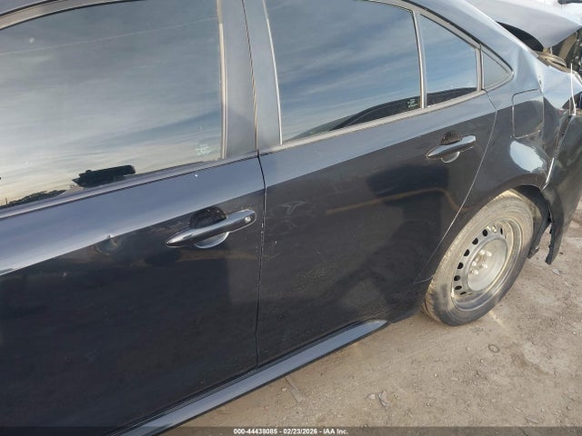5YFEPRAE6LP104048 Toyota COROLLA LE