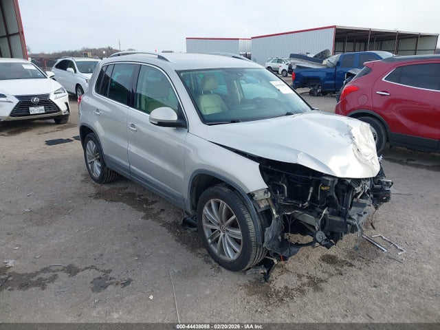 2012 VOLKSWAGEN TIGUAN WVGAV7AX3CW527098