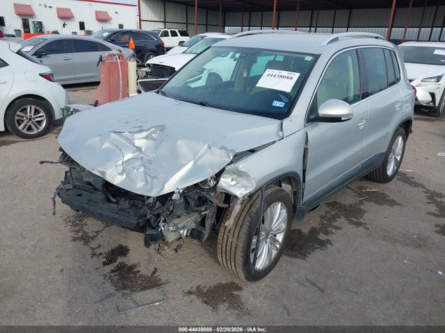 2012 VOLKSWAGEN TIGUAN WVGAV7AX3CW527098 Photo 1