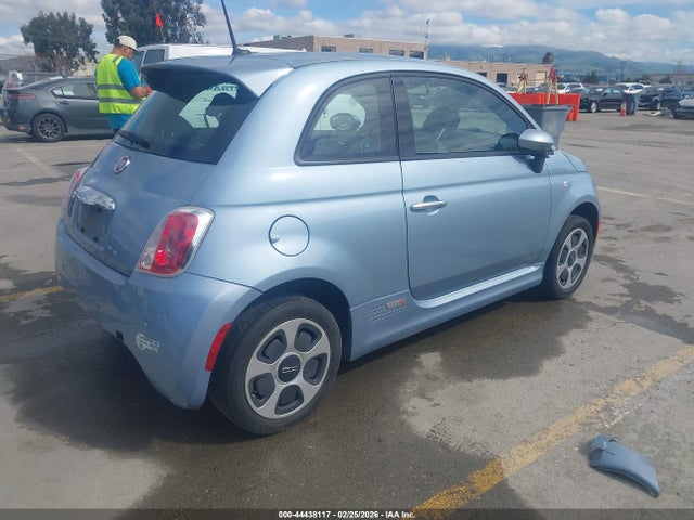 Aukcja sprzedaży 2015 Fiat 500e Battery Electric, vin: 3C3CFFGE0FT503074, numer aukcji: 44438117