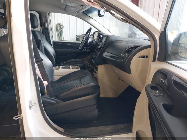 2C4RC1BG7ER435481 Chrysler Town &amp; Country Touring