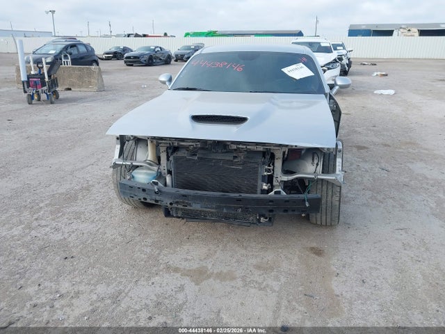 44438146 :رقم المزاد ، 2C3CDZBT9LH124723 vin ، 2020 Dodge Challenger R/t مزاد بيع