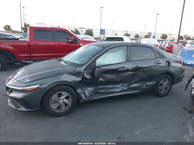 KMHLL4DGXSU913522 Hyundai ELANTRA SE