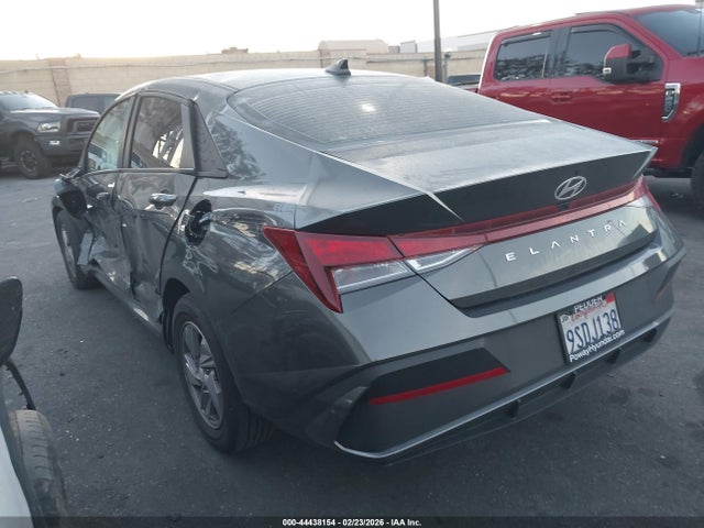 KMHLL4DGXSU913522 Hyundai ELANTRA SE