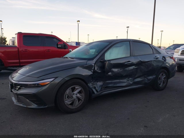 KMHLL4DGXSU913522 Hyundai ELANTRA SE