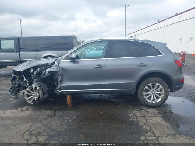 2013 Audi Q5 2.0t Premium მანქანა იყიდება აუქციონზე, vin: WA1LFAFPXDA037654, აუქციონის ნომერი: 44438157