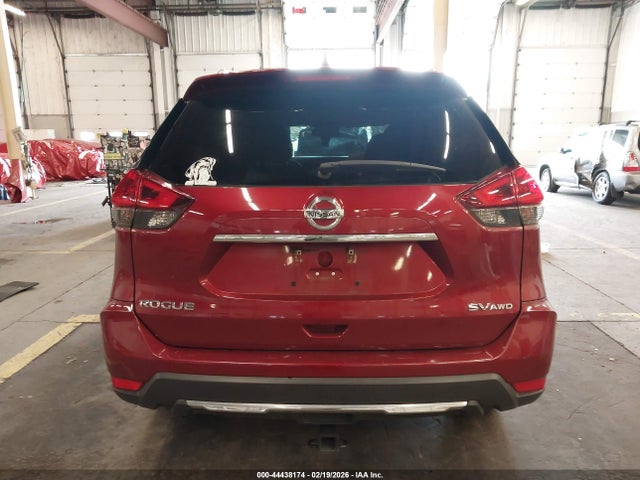 5N1AT2MV1JC701686 Nissan ROGUE SV