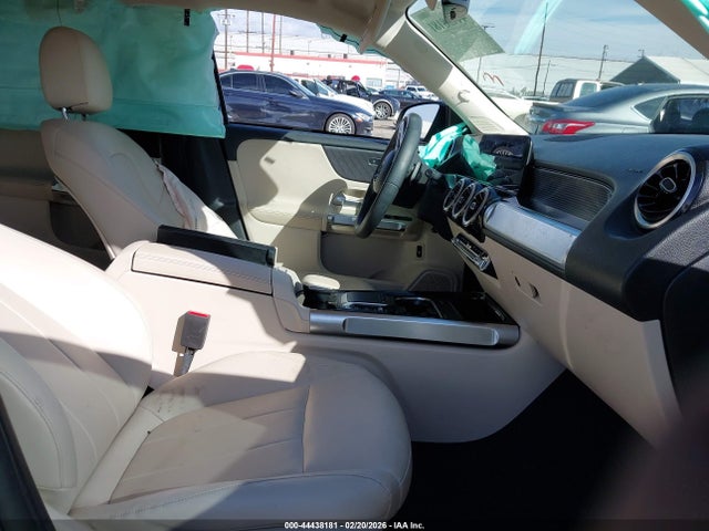 44438181 :رقم المزاد ، W1N4M4GB7NW199159 vin ، 2022 Mercedes-benz Glb 250 مزاد بيع