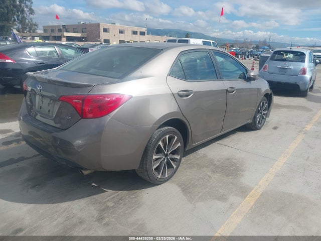 Toyota COROLLA SE 2018 2T1BURHE6JC046733 Image 4