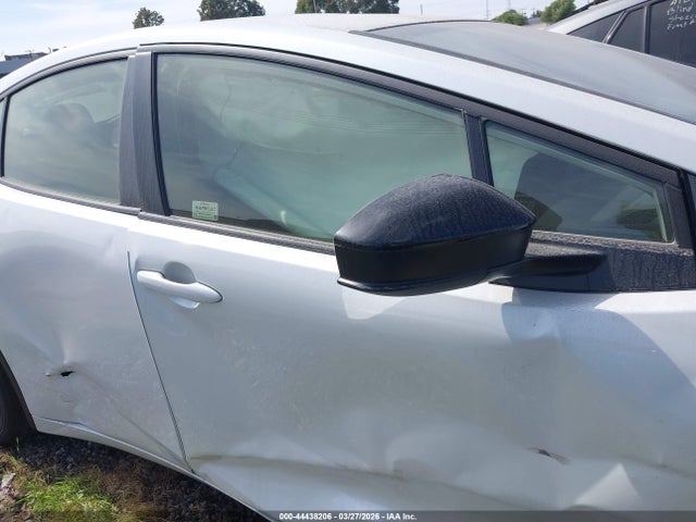 JTDACAAU4R3048308 Toyota Prius Le