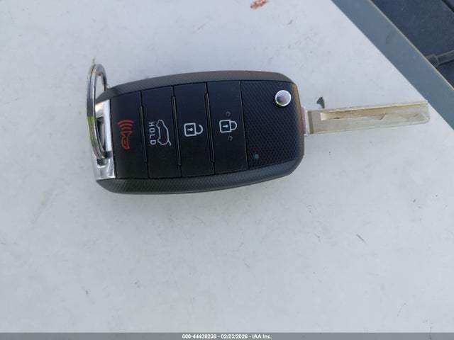 5XYPG4A33KG451785 KIA Sorento 2.4l Lx
